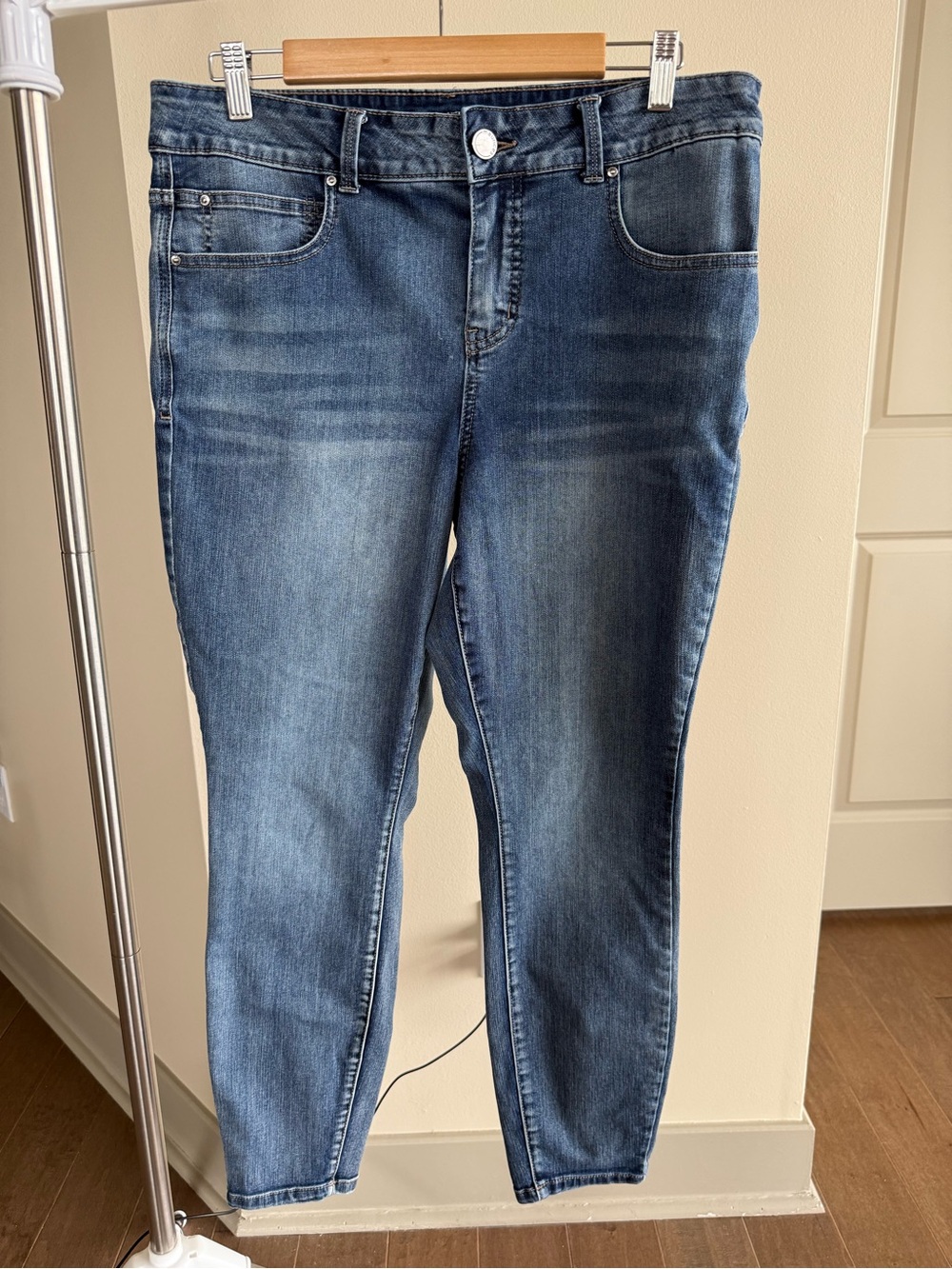 Maurices Medium Wash Skinny Jeans